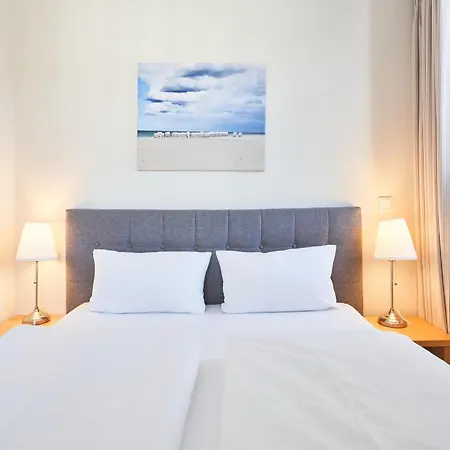 Stylische Mit Balkon Und Wlan Im Seepark Daire Sellin (Rugen)